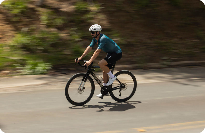 Banner Como escolher roupa para pedalar no calor sem perder conforto?