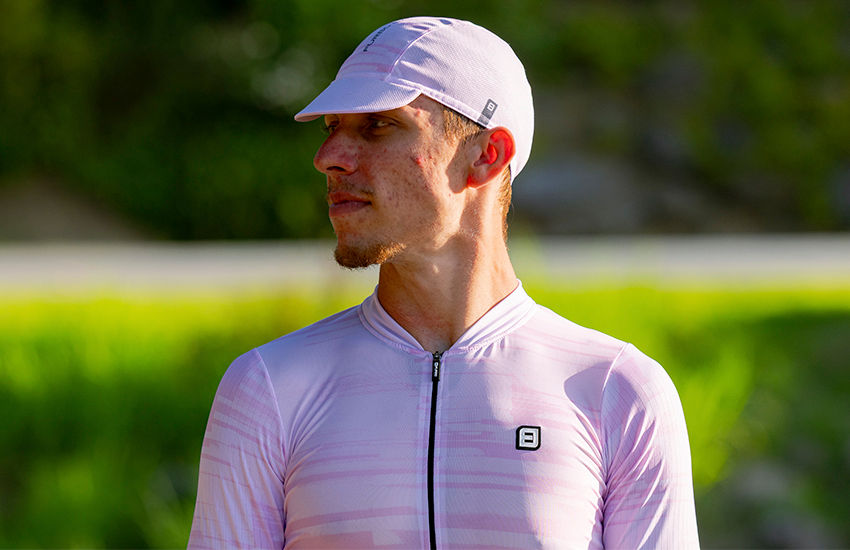 Banner Bone ciclismo: guia do cap perfeito (aba, elástico e ventilação)