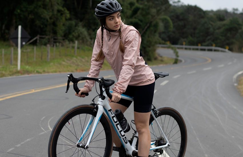 Banner Jaqueta Corta Vento para Ciclismo: Proteção e Desempenho nas Estradas