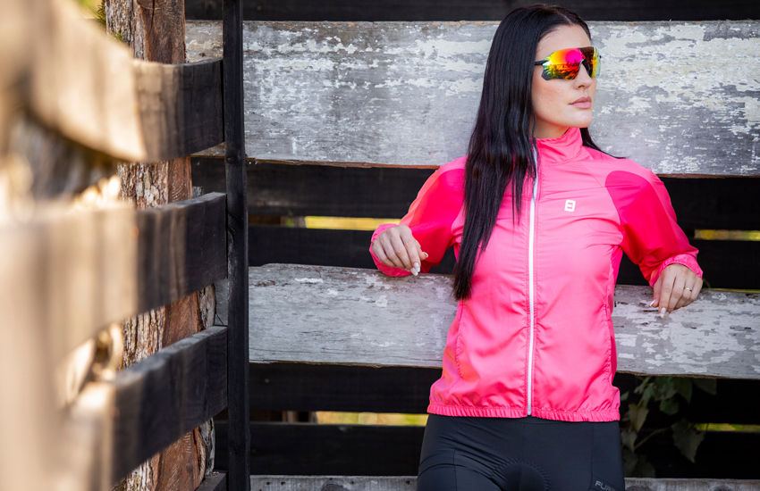 Banner Jaqueta Corta Vento: A Escolha Ideal para Ciclistas em Qualquer Estação