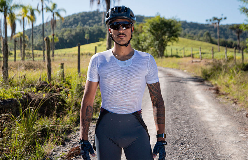 Banner Camiseta térmica no ciclismo: baselayer na prática (calor x isolamento)