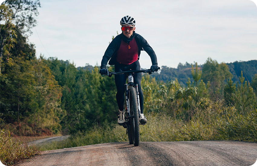Banner Roupa para mountain bike: o que vestir para pedalar em trilhas?