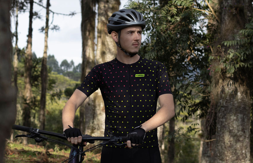 Banner Camisa de ciclismo masculina: Vale a pena adquirir?