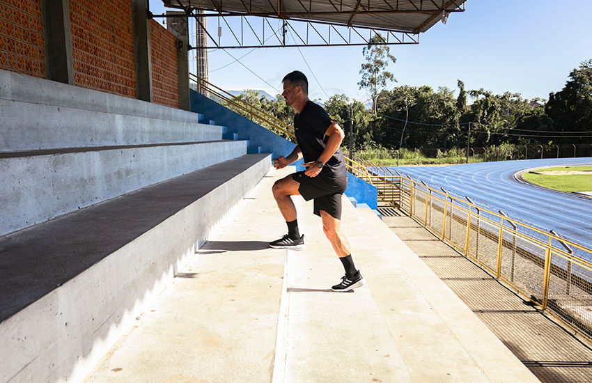 Banner Meia para corrida: como evitar bolhas (costura, poliamida e ajuste)?