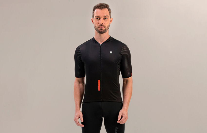 Banner Jersey Supreme Preta: O Supremo em Conforto e Estilo