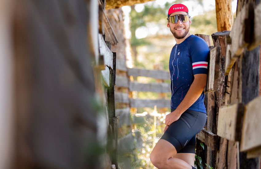 Banner Bermuda Montova Evo: Conforto e Desempenho para Ciclistas Exigentes