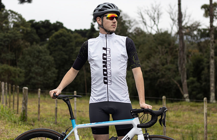 Banner Colete ciclismo: quando usar e como combinar com corta vento (camadas)