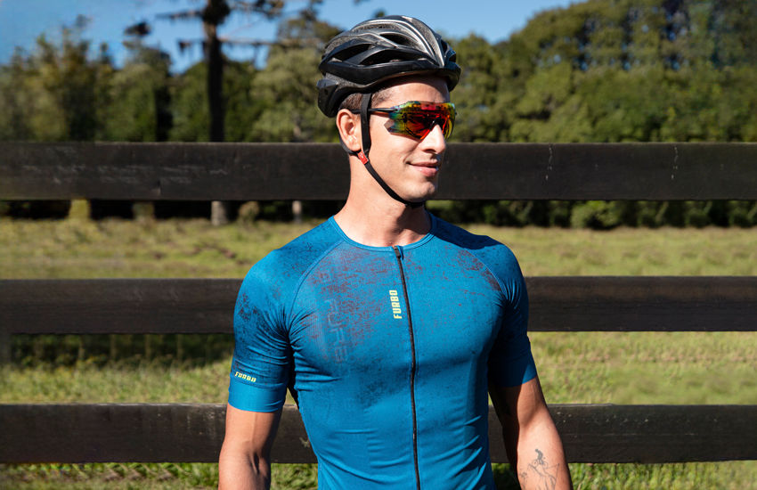 Banner Camisa Remera Rock: Estilo e Desempenho para o Atleta