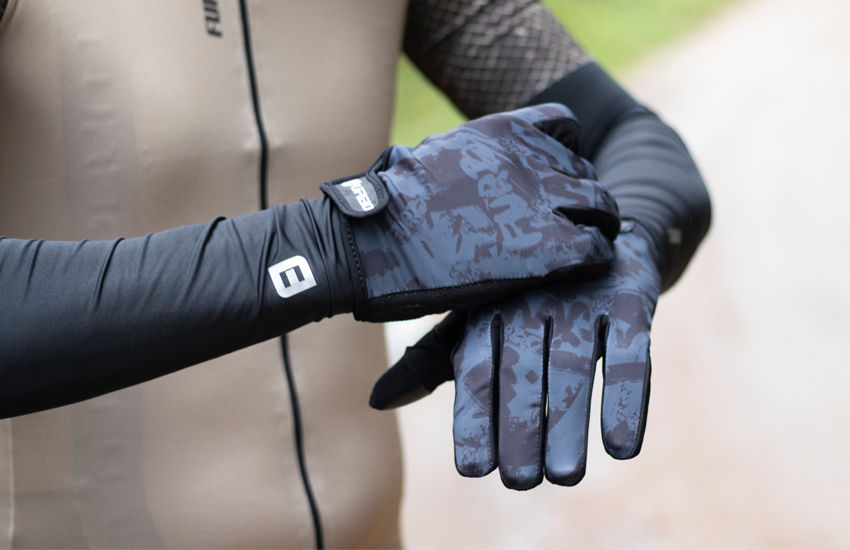 Banner Manguitos Masculinos para Ciclismo – proteção solar e conforto térmico