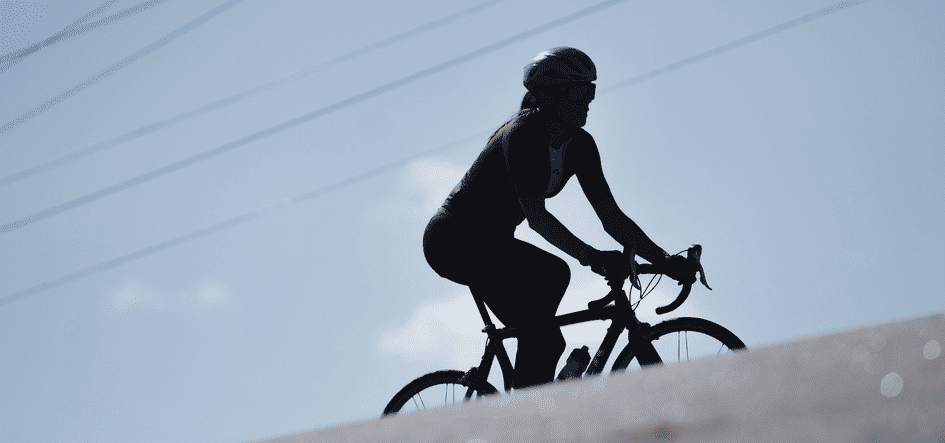 Banner Entre pneus e pedais: desvendando os segredos de um ciclismo saudável e equilibrado
