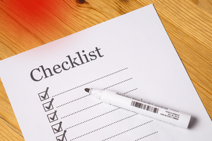 Banner Checklist de Organização para o Segundo Semestre: Dicas Práticas para Lojas Infantis