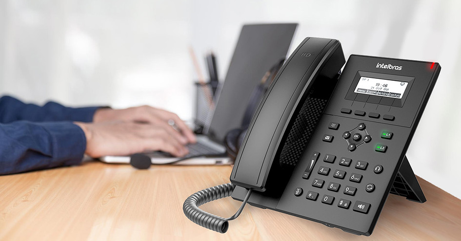 Banner Tudo sobre telefone com ramal: Como funciona e por que escolher Intelbras