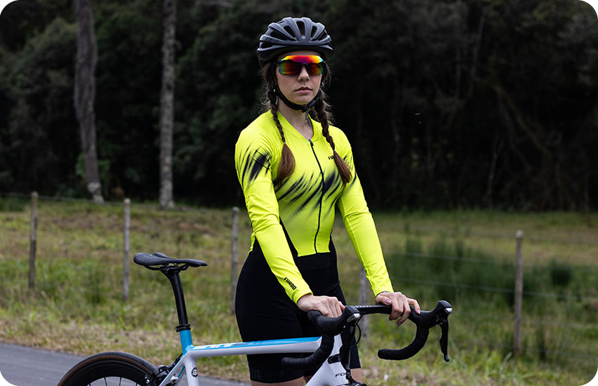 macaquinho ciclismo feminino manga longa amarelo fluor