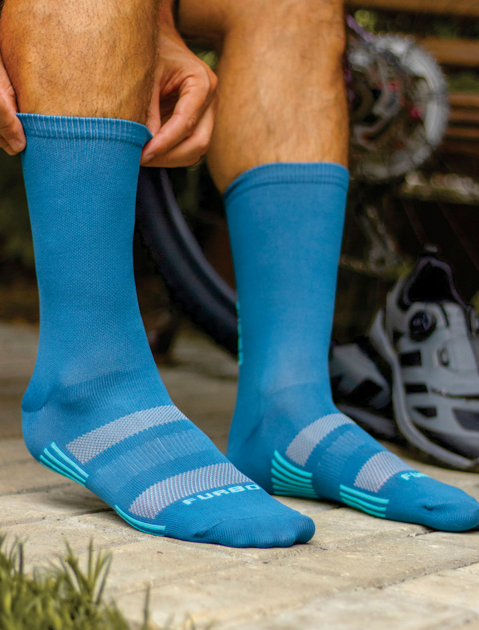 meia esportiva azul 