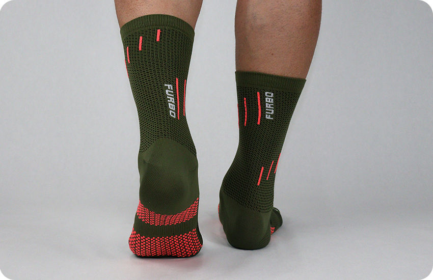 meia de poliamida esportiva verde musgo