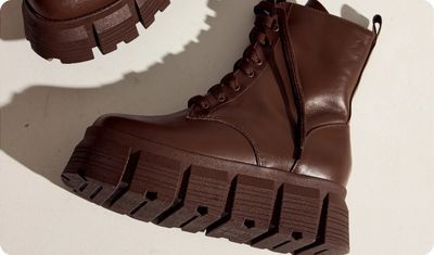 Detalhe solado chunky tratorado Julieta Marrom
