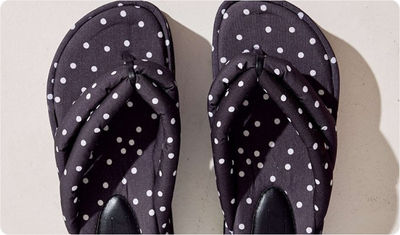 Chinelo Sakura Preto e Branco Look