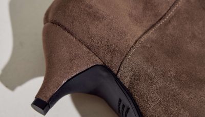 Detalhe solado tratorado Bota Zuna Preta