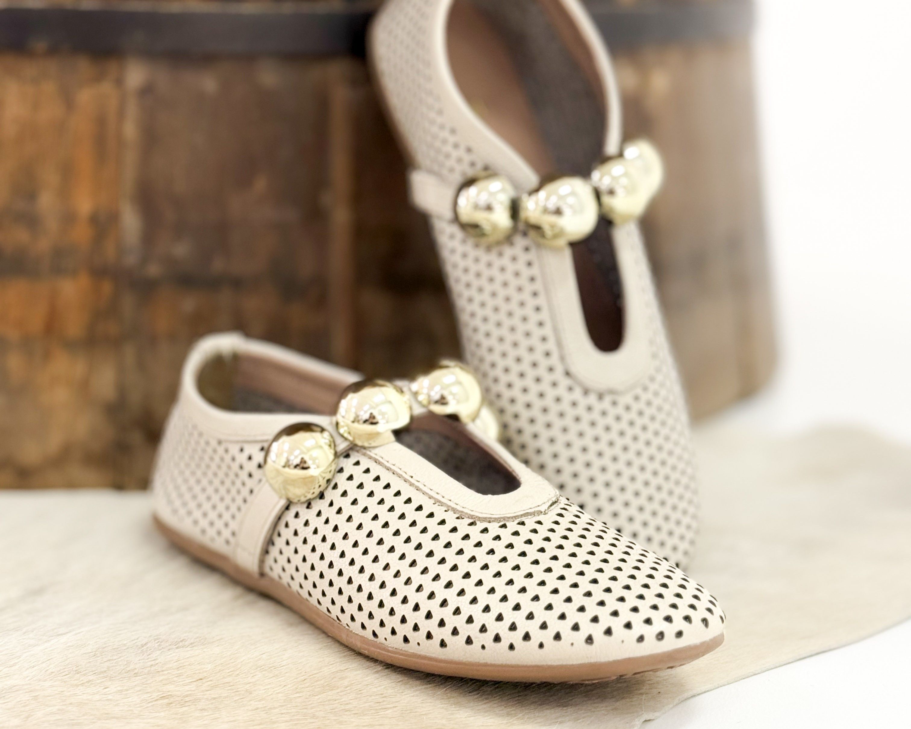 Sapatilha Duna Off-White Dourado