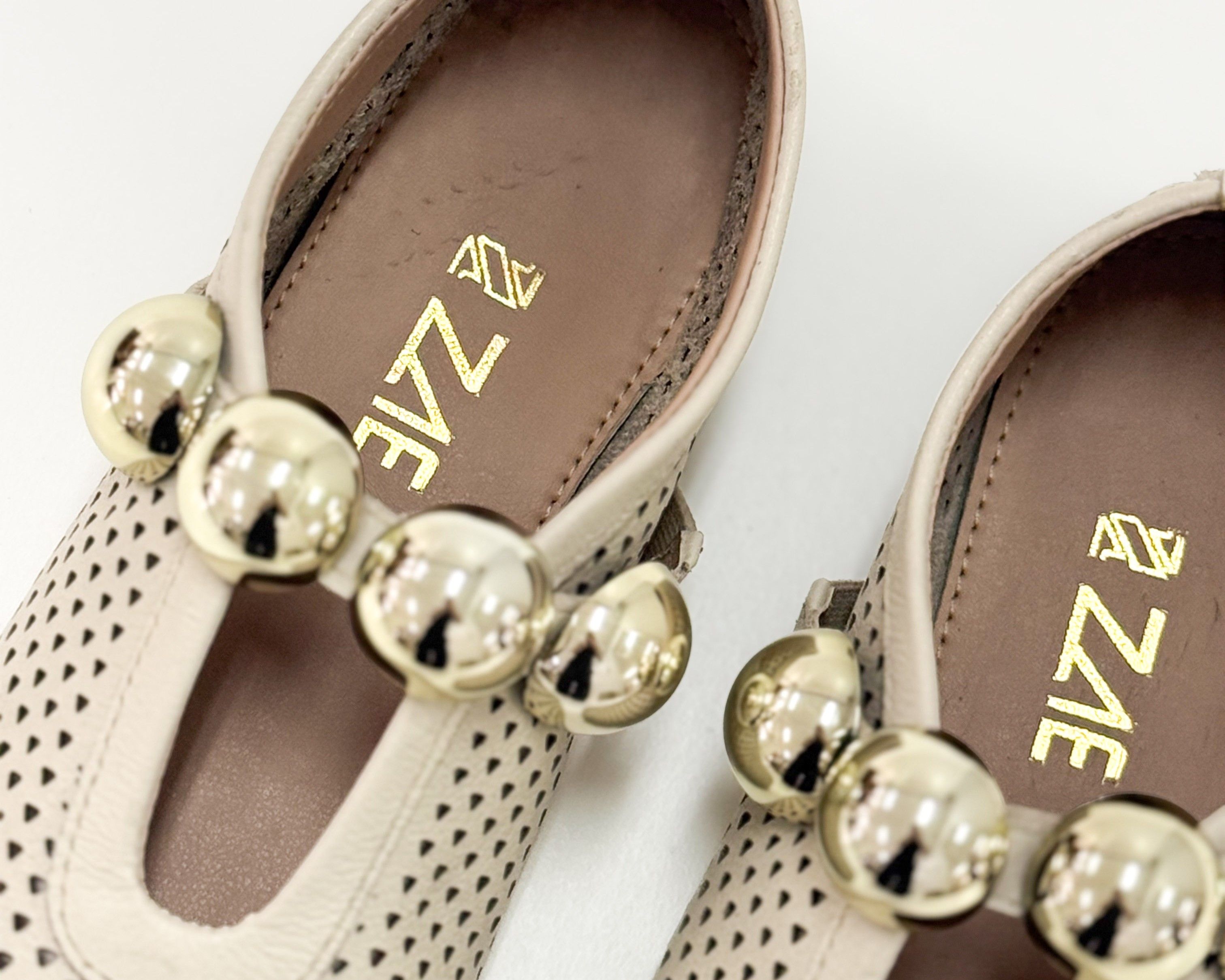 Sapatilha Duna Off-White Dourado