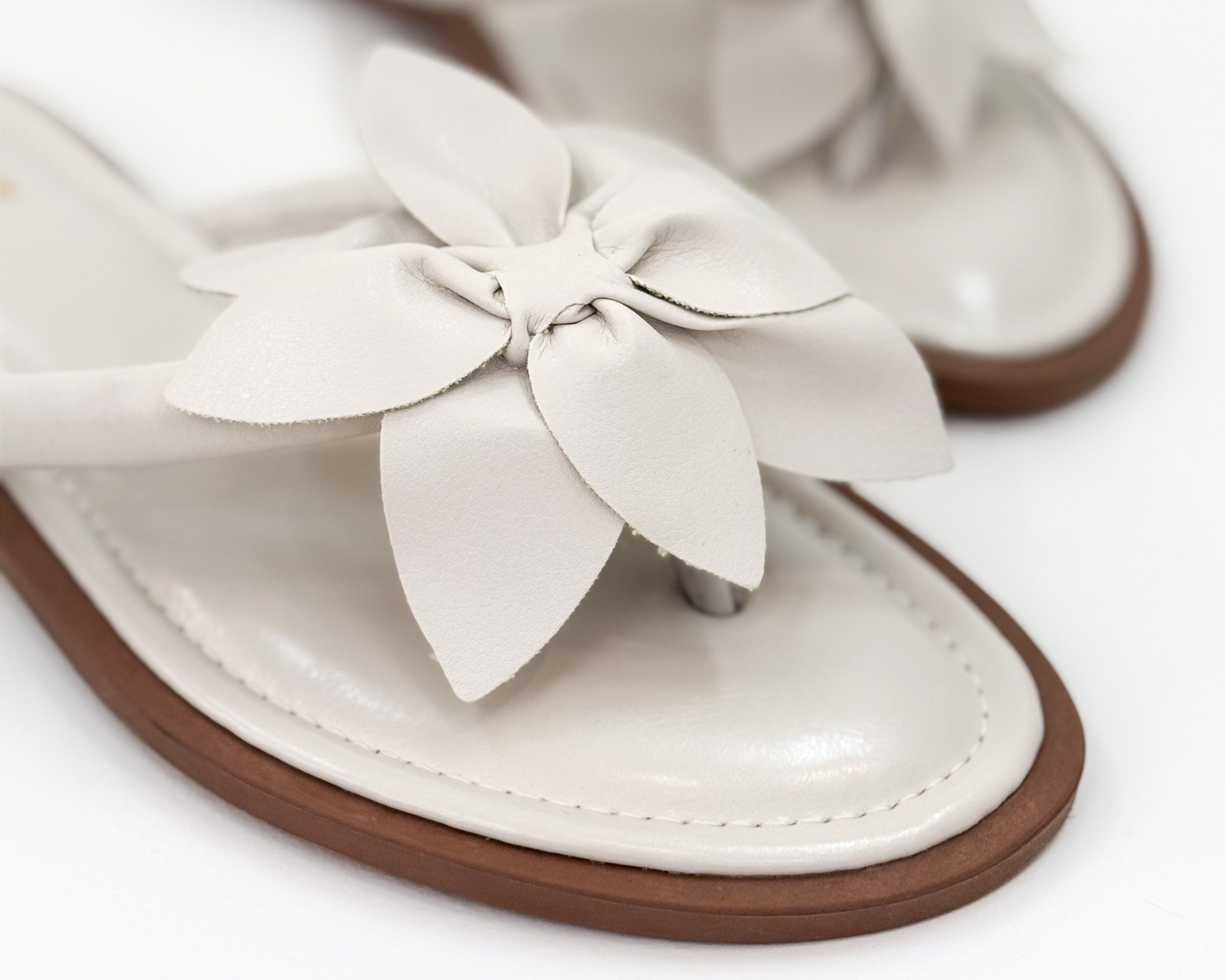 Chinelo Dani Off White