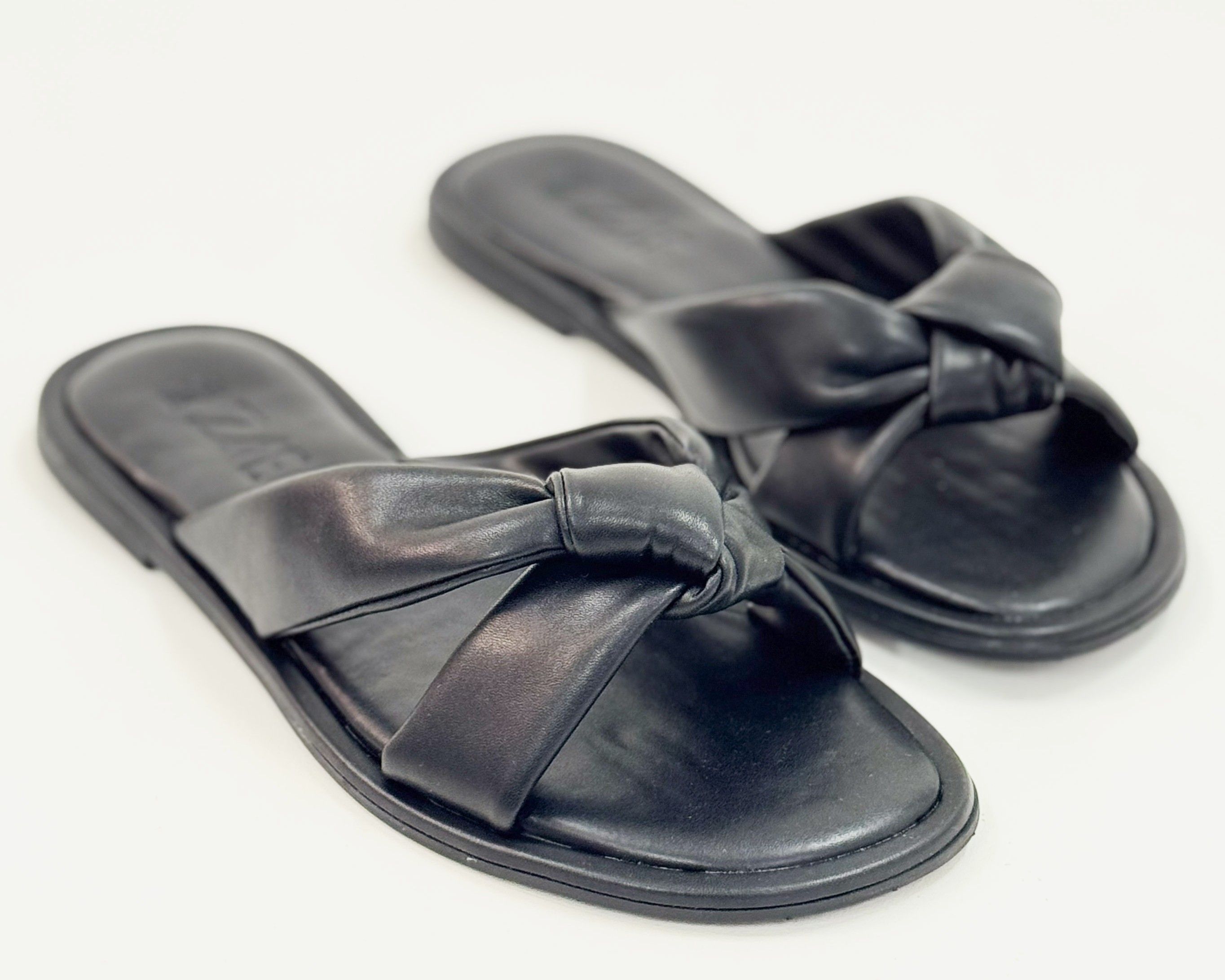 Chinelo Sofi Preto