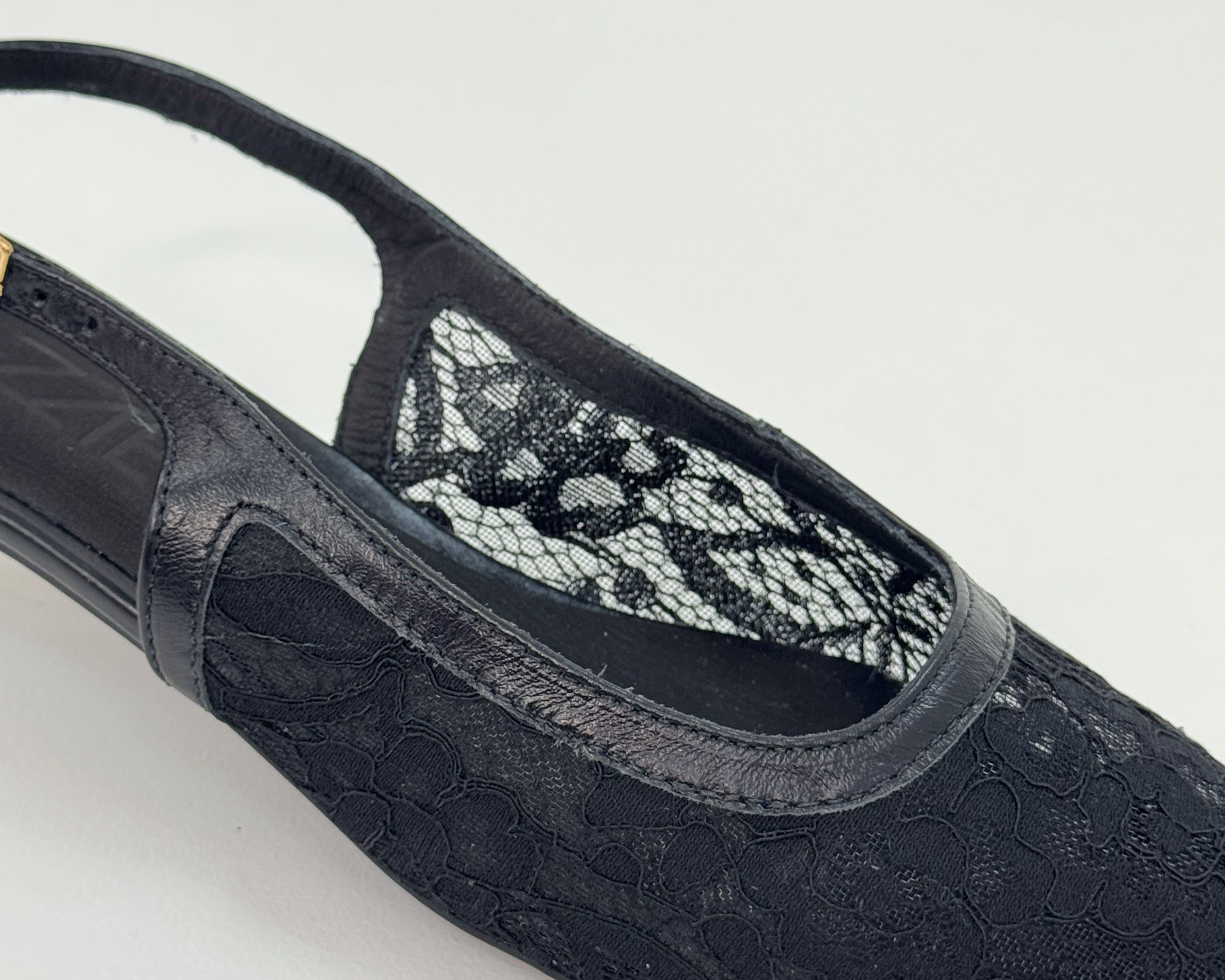 Scarpin Slingback Vania Renda Preta