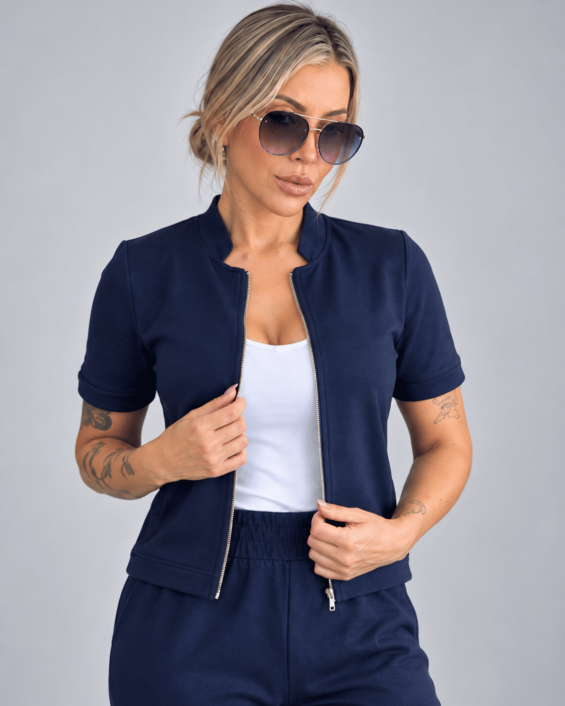 Foto do modelo anterior usada como referência visual
