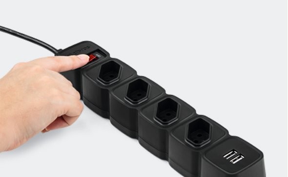 EPE 204 USB Preto - Bivolt automático